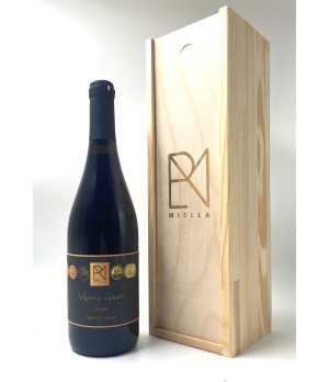 Vyšnių sausas vynas